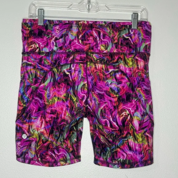 Lululemon Fast & Free High-Rise Crop 8" Shorts in Hyper Flow Pink Multi Pattern - Picture 7 of 9